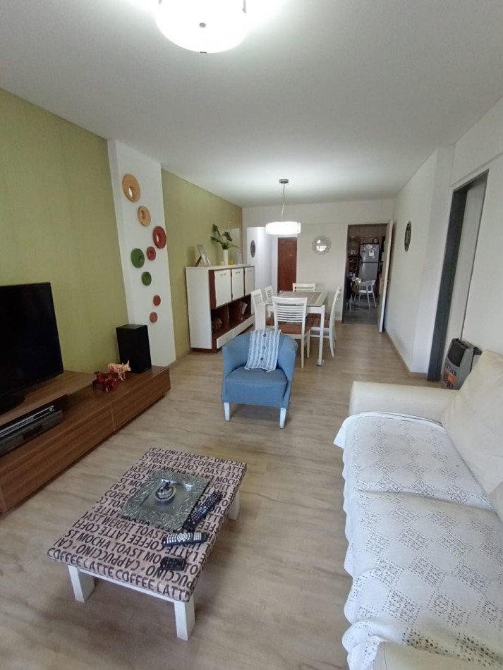 Venta Departamento con cochera. Zona Centro